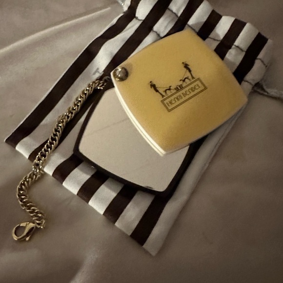 henri bendel Accessories - Henri Bendel compact mirror with pouch, has never been used